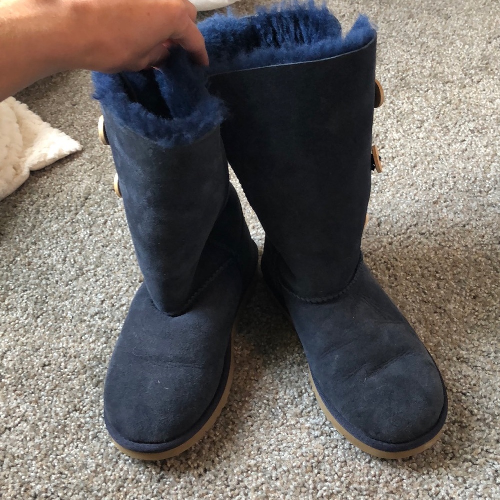 Great Condition Bailey Button Uggs - image 3